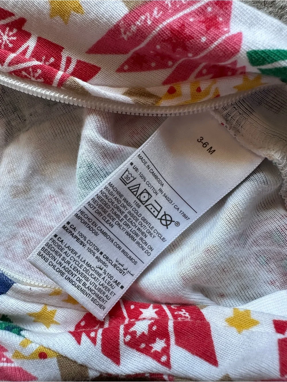 Old Navy lot of 7 footed two way zip closure sleeper footed Christmas pajamas